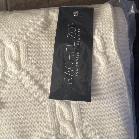 Rachel Zoe Throw - Picture 2 of 5